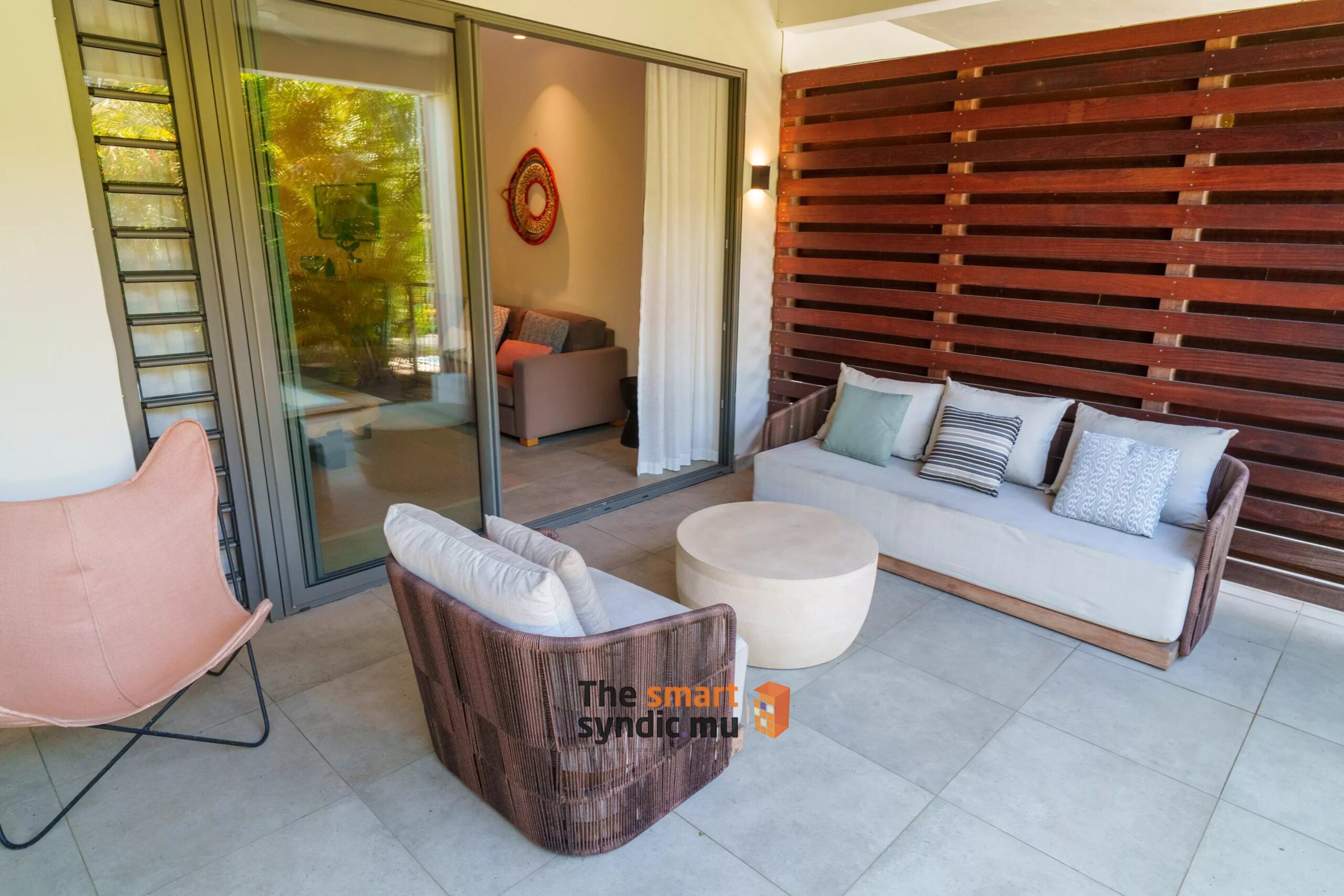 Magnificent modern apartment in Grand Bay